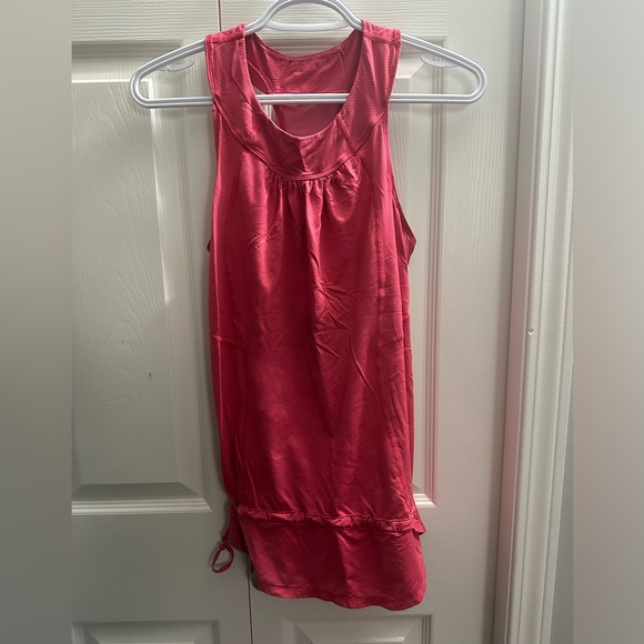 Size 6 Lululemon Tank Top - Picture 1 of 5